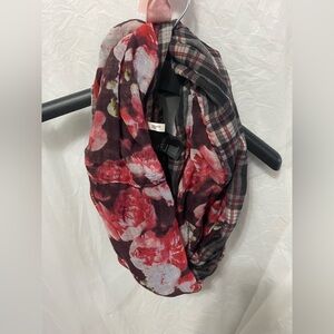 H&M Reversible Infinity Scarf – Rose Floral & Plaid EUC